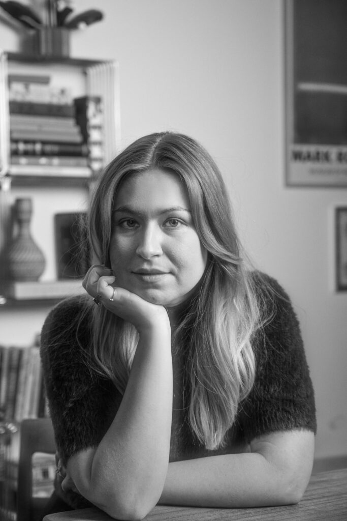 Författarbild: Elin Randin. Fotograf: Max Olsson